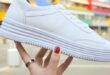Simak 3 Cara Mencuci Sepatu Putih Agar Tidak Kuning